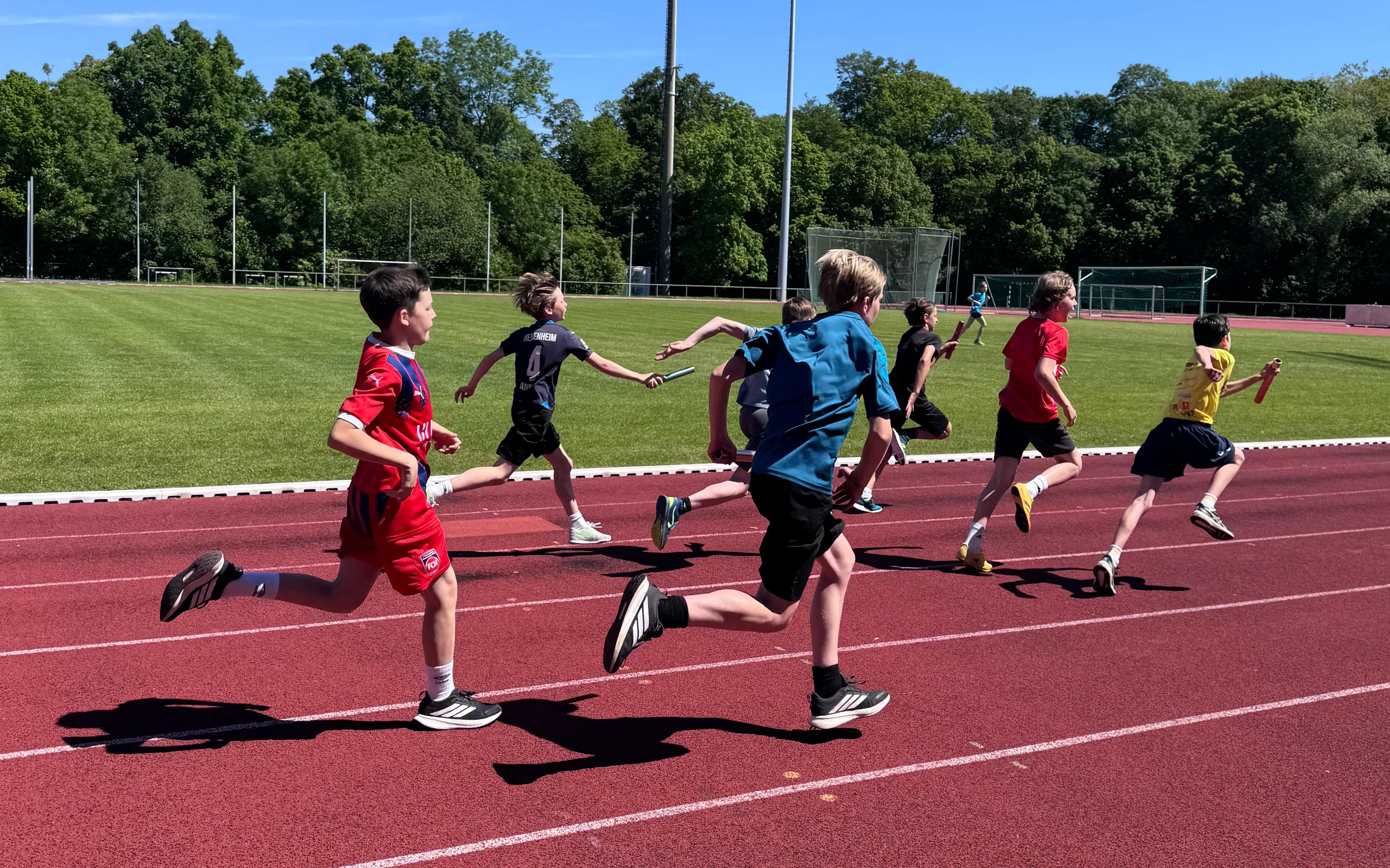 Bild 1: Starke Leistungen der U14-Leichtathleten bei „Jugend trainiert für Olympia“ 