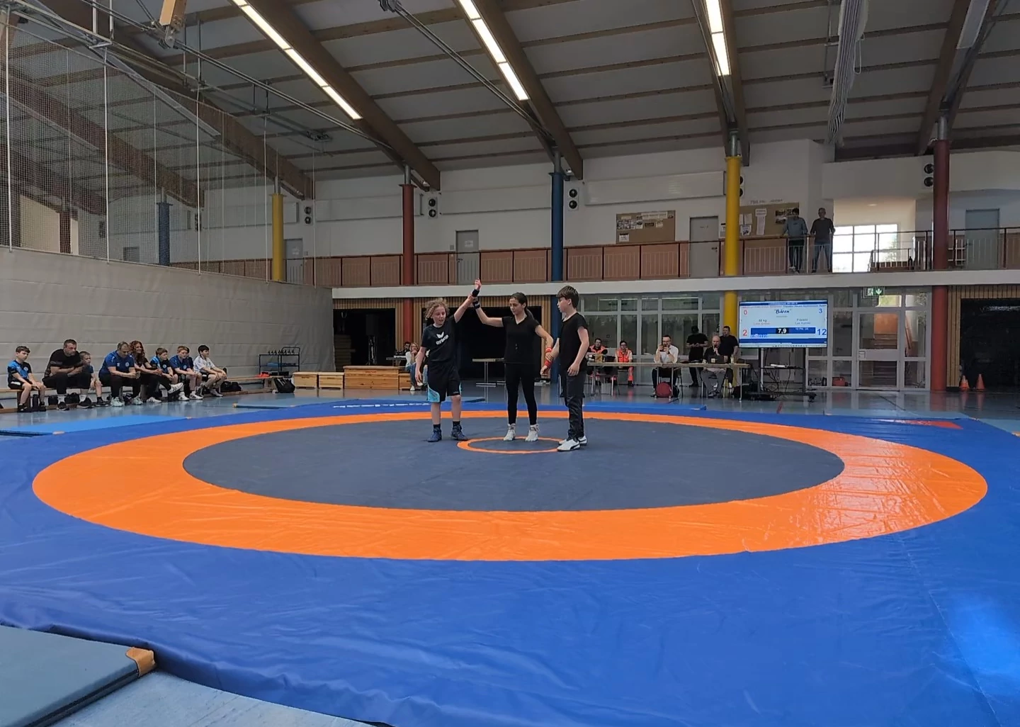 Bild 5: Teilnahme am Bundeswettbewerb Jugend trainiert für Olympia Ringen 