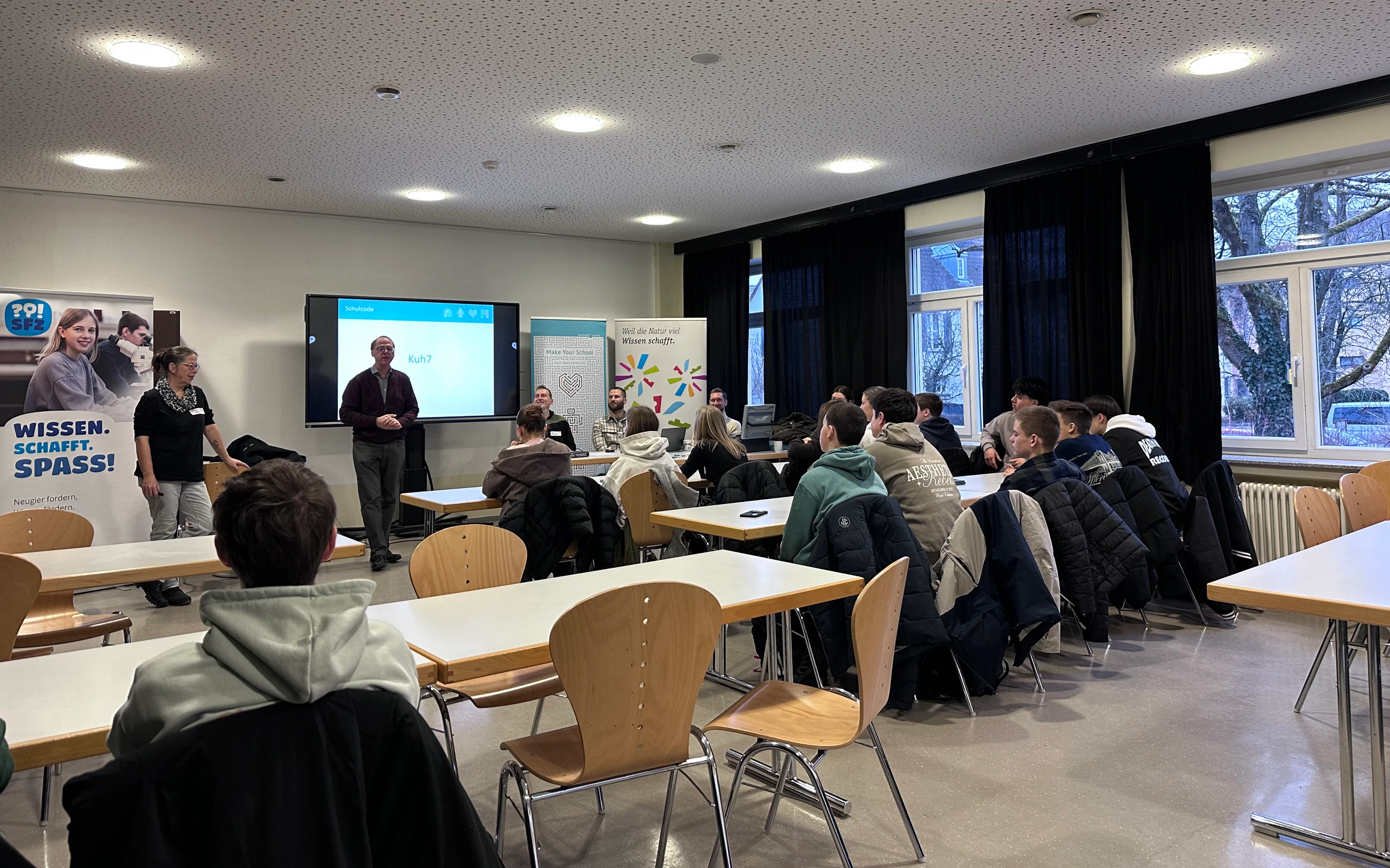 Bild 6: Tüftelwerkstatt am Theodor-Heuss-Gymnasium in Kooperation mit der Hochschule Aalen
