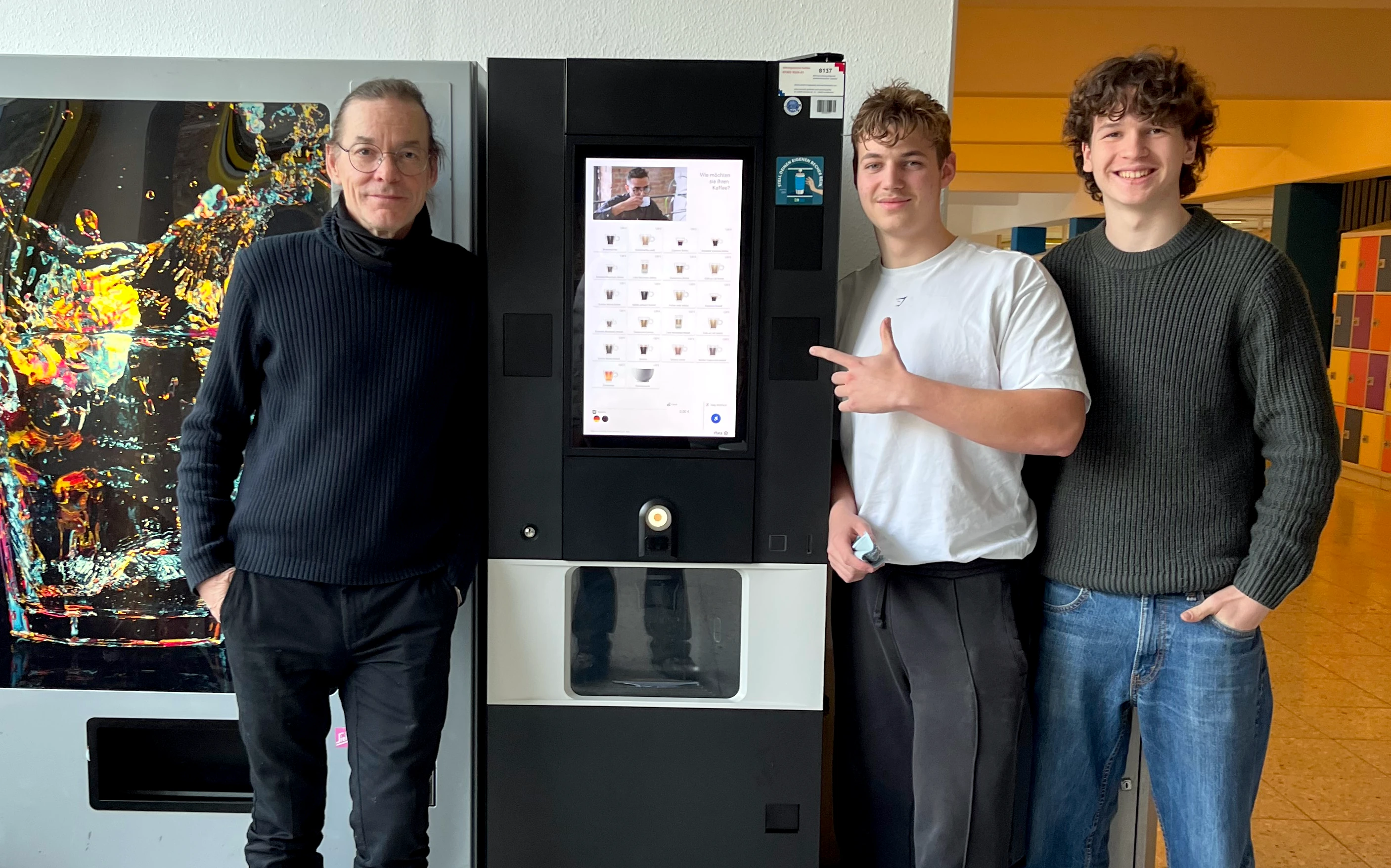 Titelbild: Das THG hat nun endlich einen Heißgetränkeautomaten