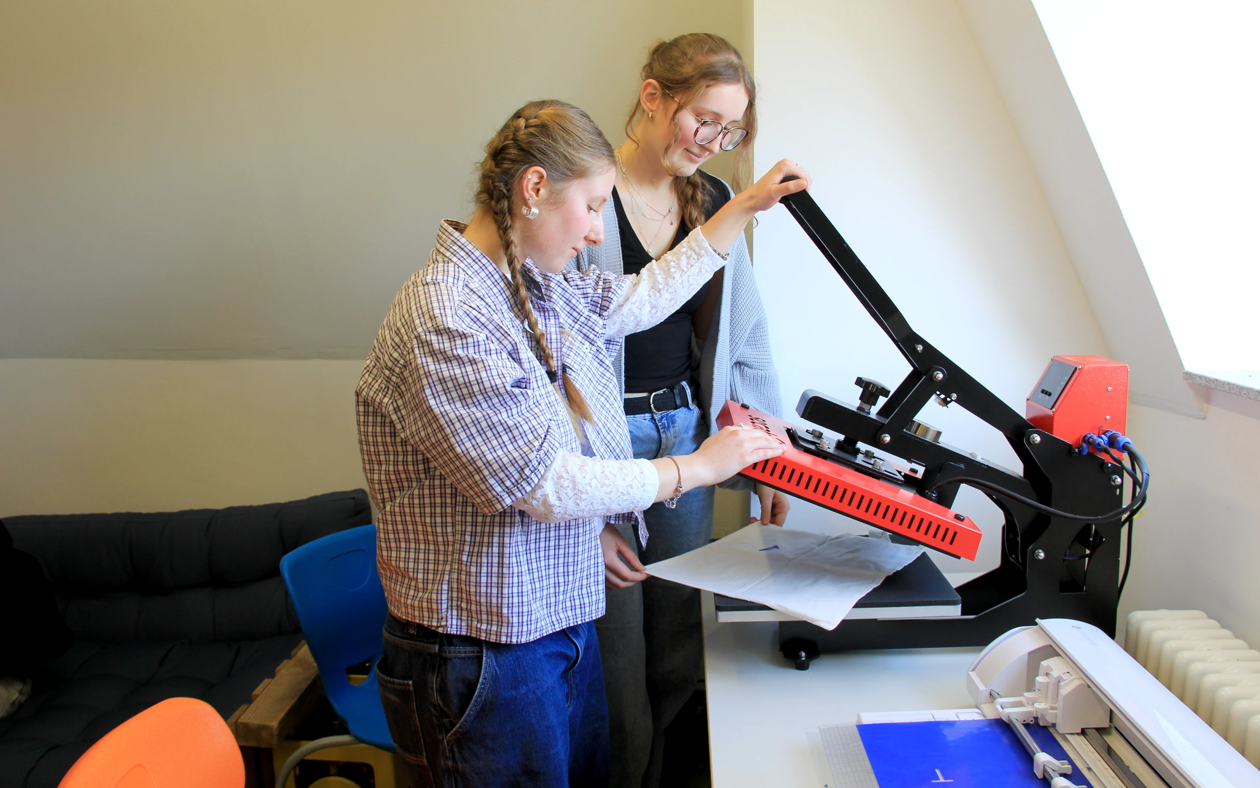 Bild 3: Feierliche Eröffnung eines Maker Space am THG