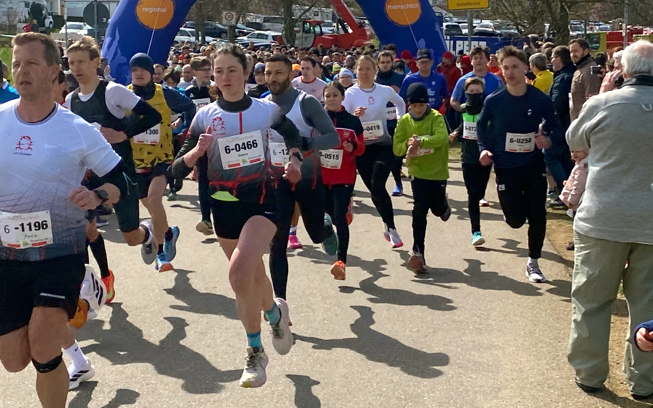 Titelbild: Auftakt zum THG-Lauf-Cup bei den Panoramaläufen in Essingen!